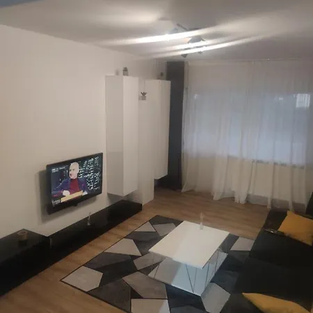 2 Bedroom Ap. With Free Parking. Appartement Craiova