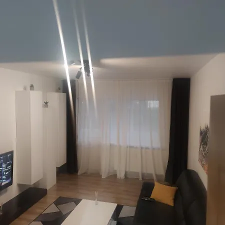 2 Bedroom Ap. With Free Parking.