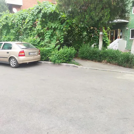 Appartement 2 Bedroom Ap. With Free Parking.